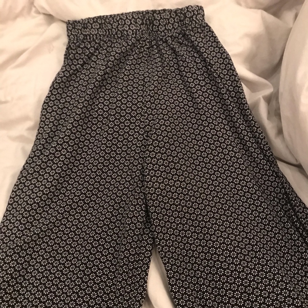 Flower pants - Picture 3 of 4